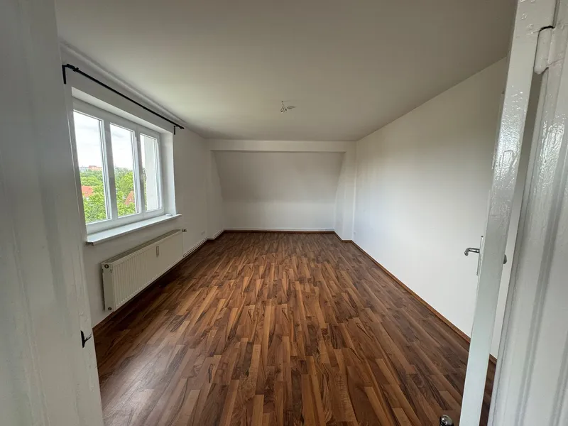 Dachgeschosswohnung mit einem Zimmer zur Miete in Biesdorf-Nord — photo 1